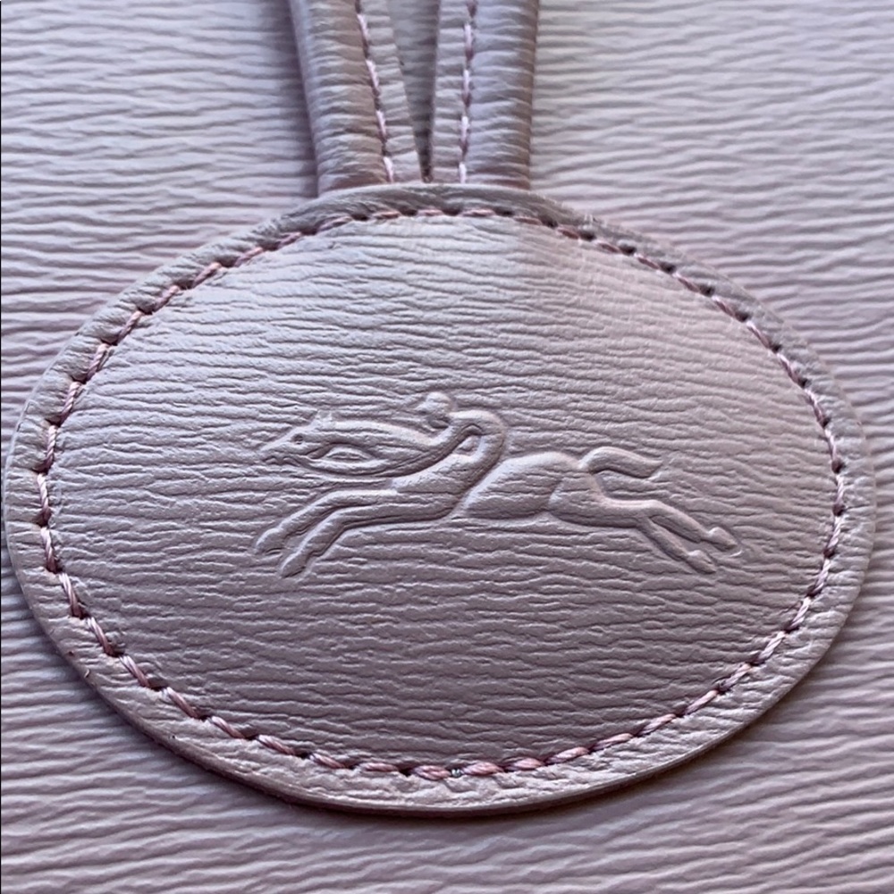 Meet your Posher, Laurence